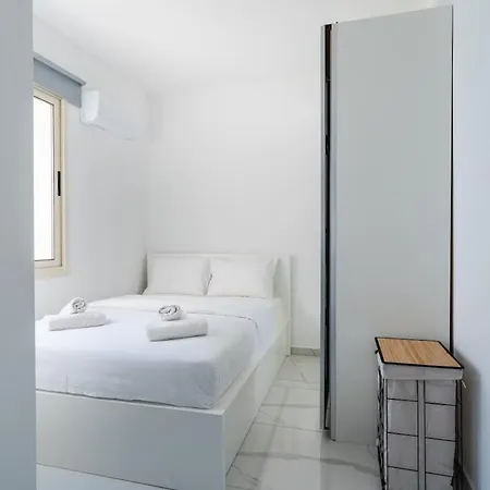 Marble - Cozy W Balcony In Апартаменты Ларнака