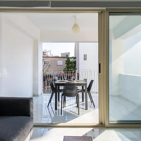 Marble - Cozy W Balcony In * لارنكا