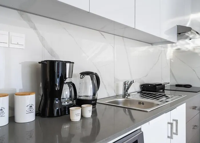 Apartmán Marble - Cozy W Balcony In Larnaca