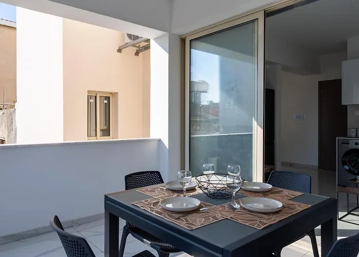 Apartmán Marble - Cozy W Balcony In Larnaca